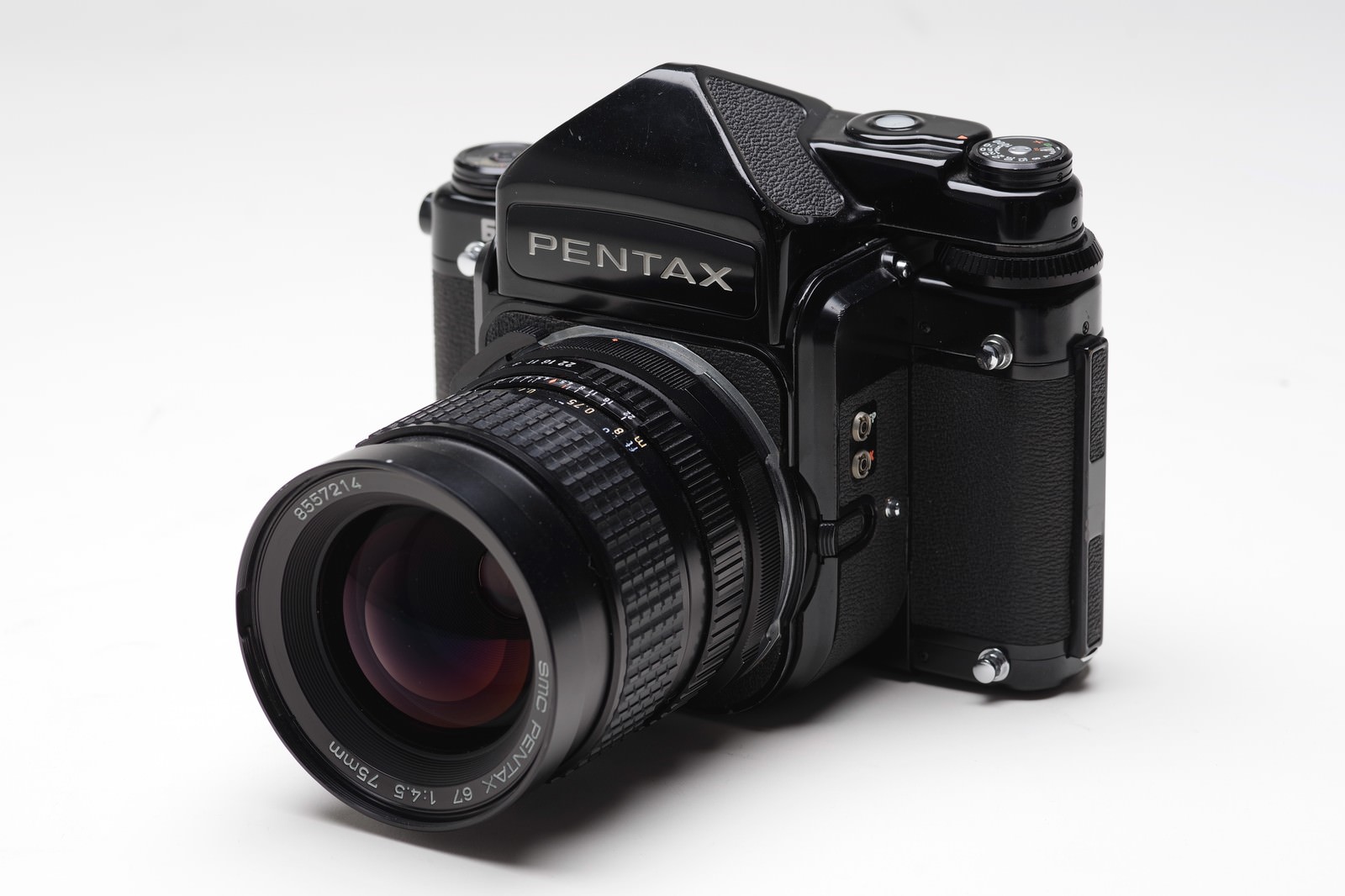 通称「バケペン」PENTAX 67 （重さ2kg）の無料写真素材 - ID