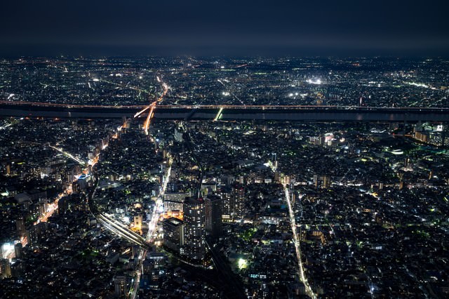 都会の夜景の写真 画像 フリー素材 ぱくたそ