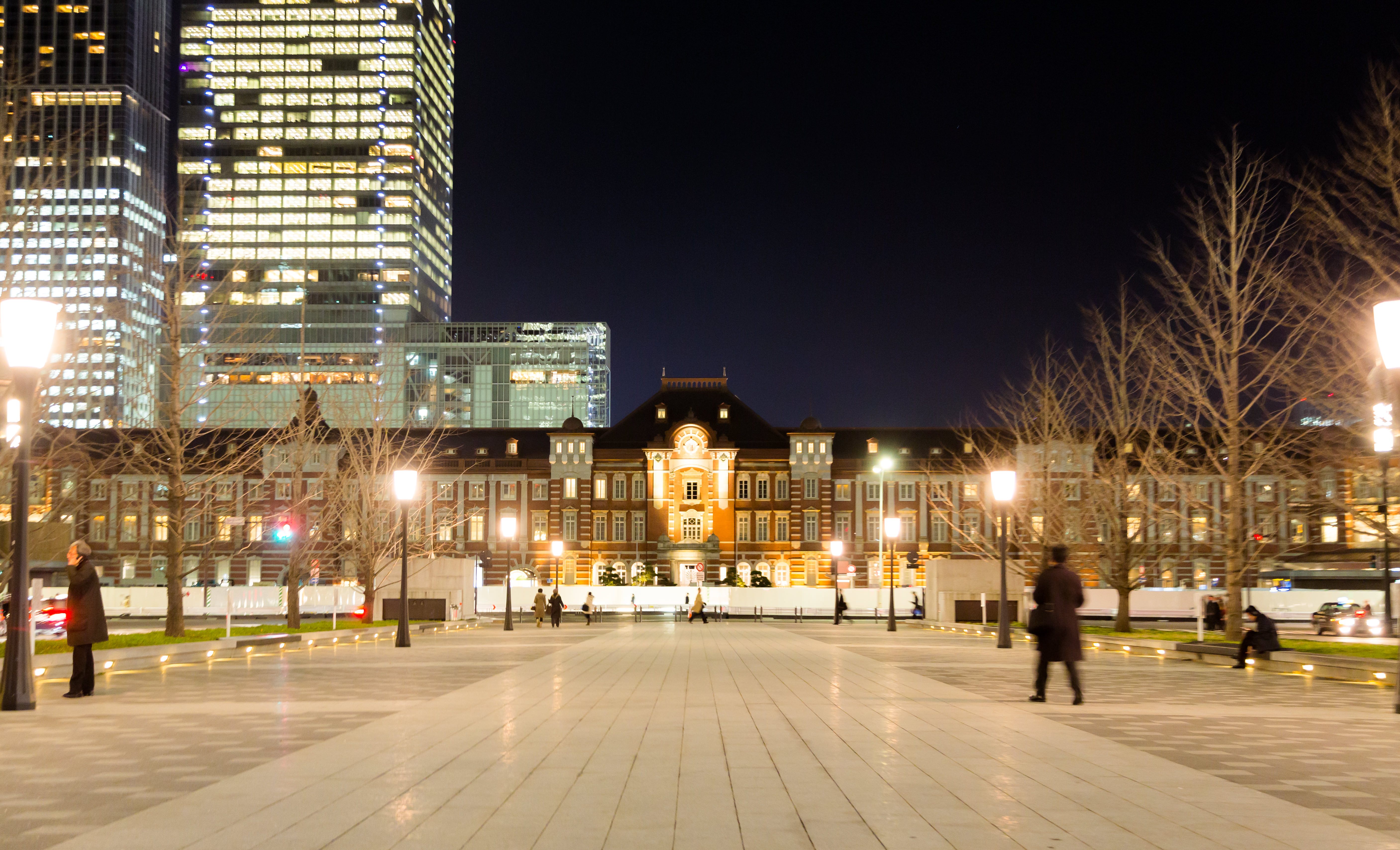 東京駅正面（夜景）の写真素材