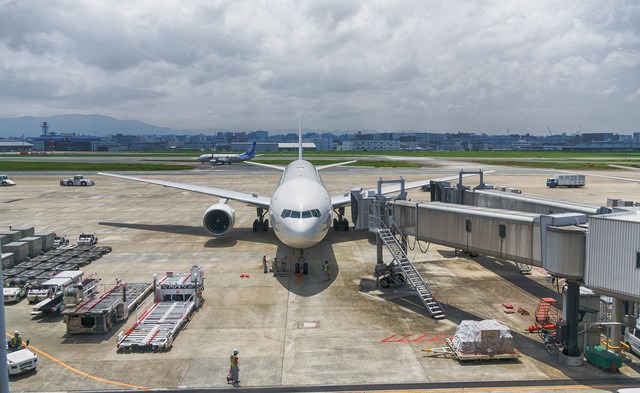 ç¦å²¡ç©ºæ¸¯ã¨æå®¢æ©