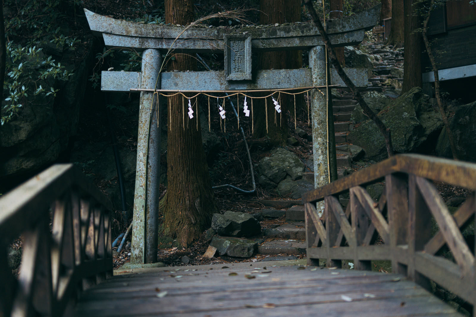 龍王神社の鳥居 竜王峡 の写真素材 ぱくたそ